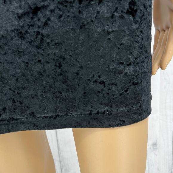 American VINTAGE US 6 Roberta 90's Black Crushed Velvet Bodycon Mini Dress - Picture 6 of 8